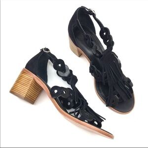 Bernardo black suede fringe leather heel Sandals Size 6.5 boho bohemian
